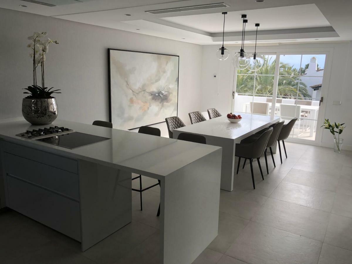 Modern Apartment Puente Romano Marbella Luaran gambar