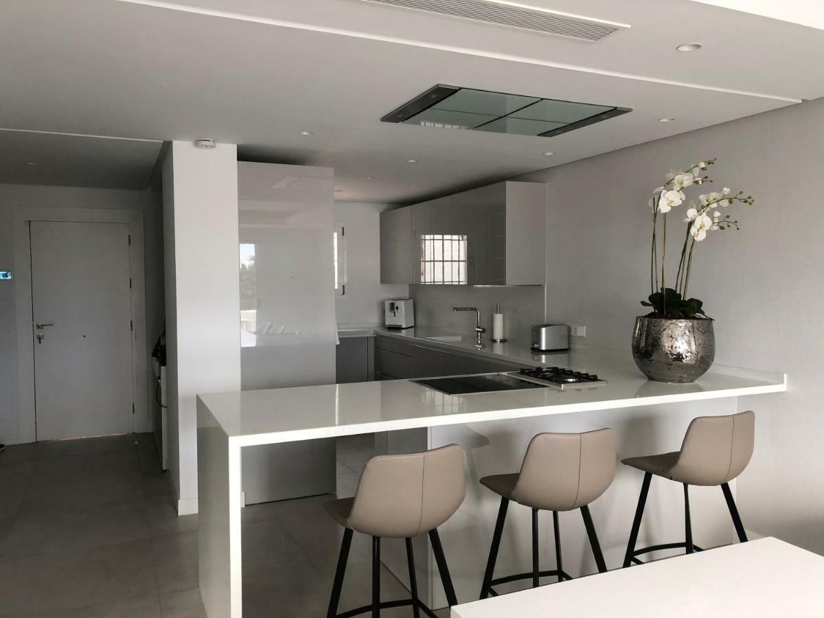 Modern Apartment Puente Romano Marbella Luaran gambar