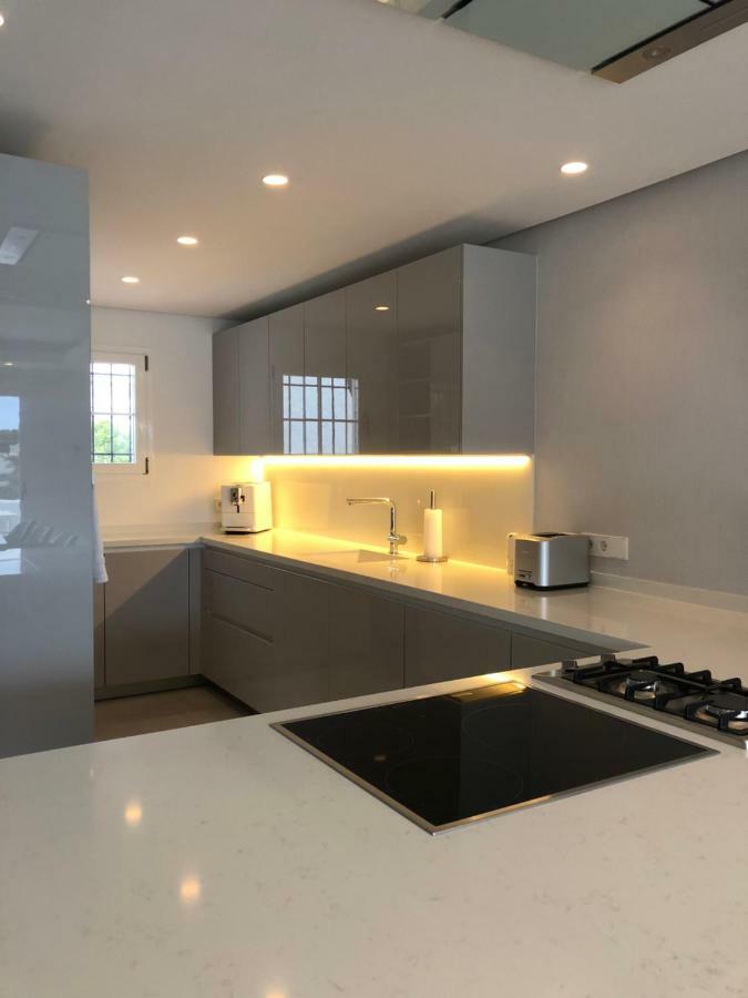 Modern Apartment Puente Romano Marbella Luaran gambar