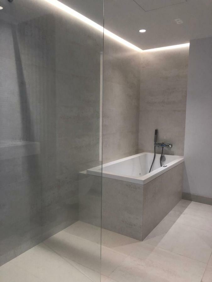 Modern Apartment Puente Romano Marbella Luaran gambar